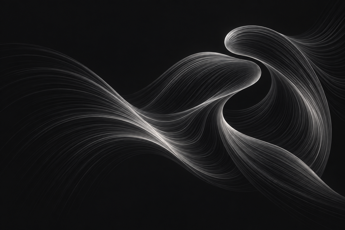 Dos formas abstractas de ondas plateadas se acercan y entrelazan sobre un fondo grafito